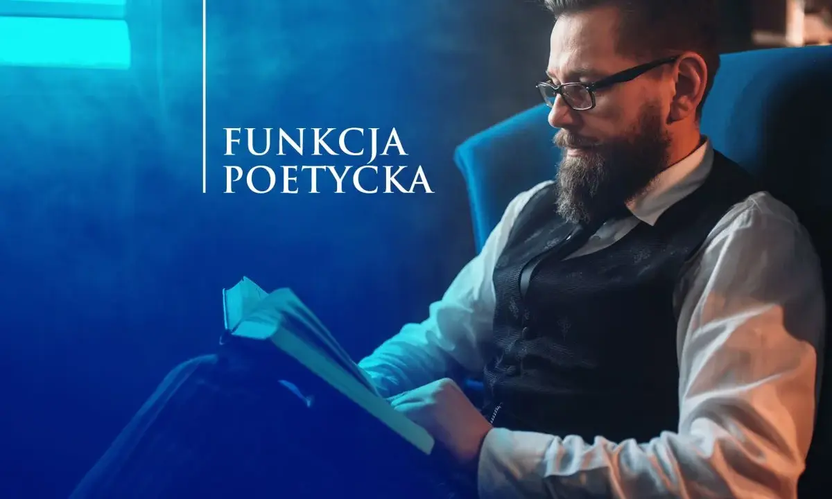 Mężczyzna w okularach i kamizelce czyta książkę w fotelu, na tle napisu "Funkcja Poetycka".