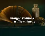 Otwarta księga, czaszka i waza – klasyczne symbole motywu vanitas w literaturze, przypominające o przemijaniu.