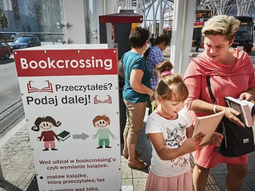 Niechciane książki? Gdzie wyrzucić, by dać im drugie życie!